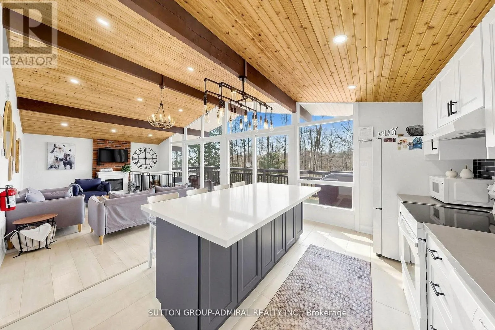 28 TIMCOURT DRIVE