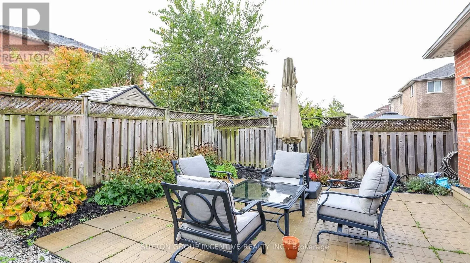 142 RAYMOND CRESCENT