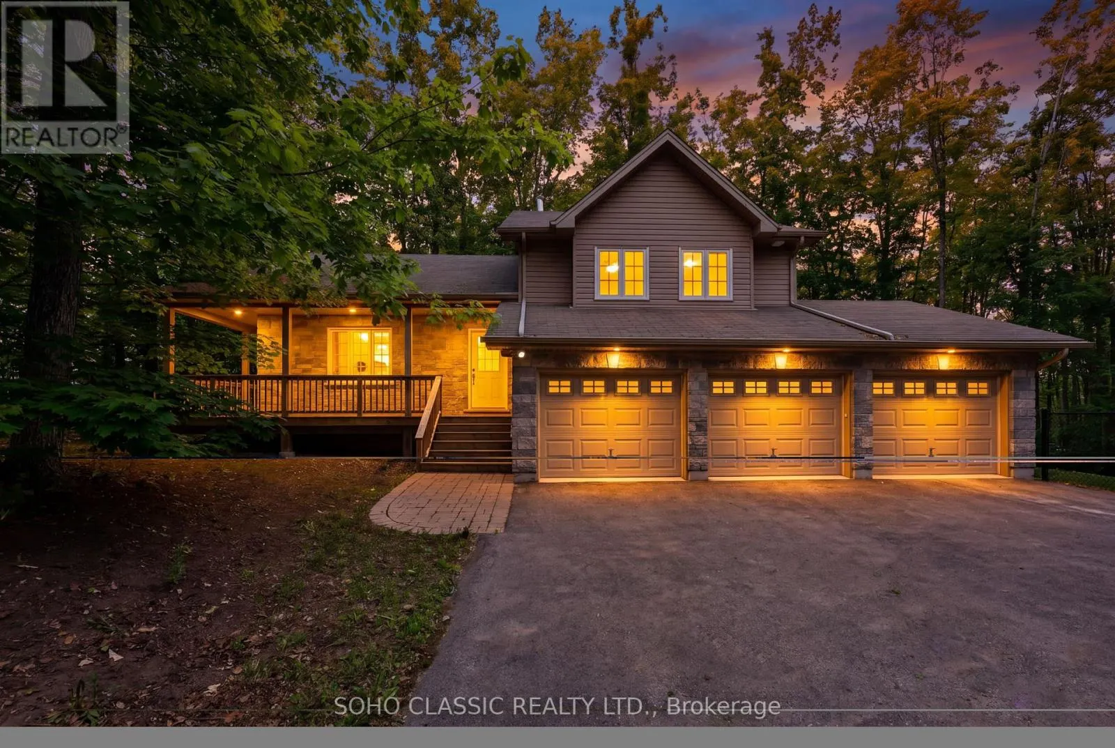 16 ONEIDA AVENUE