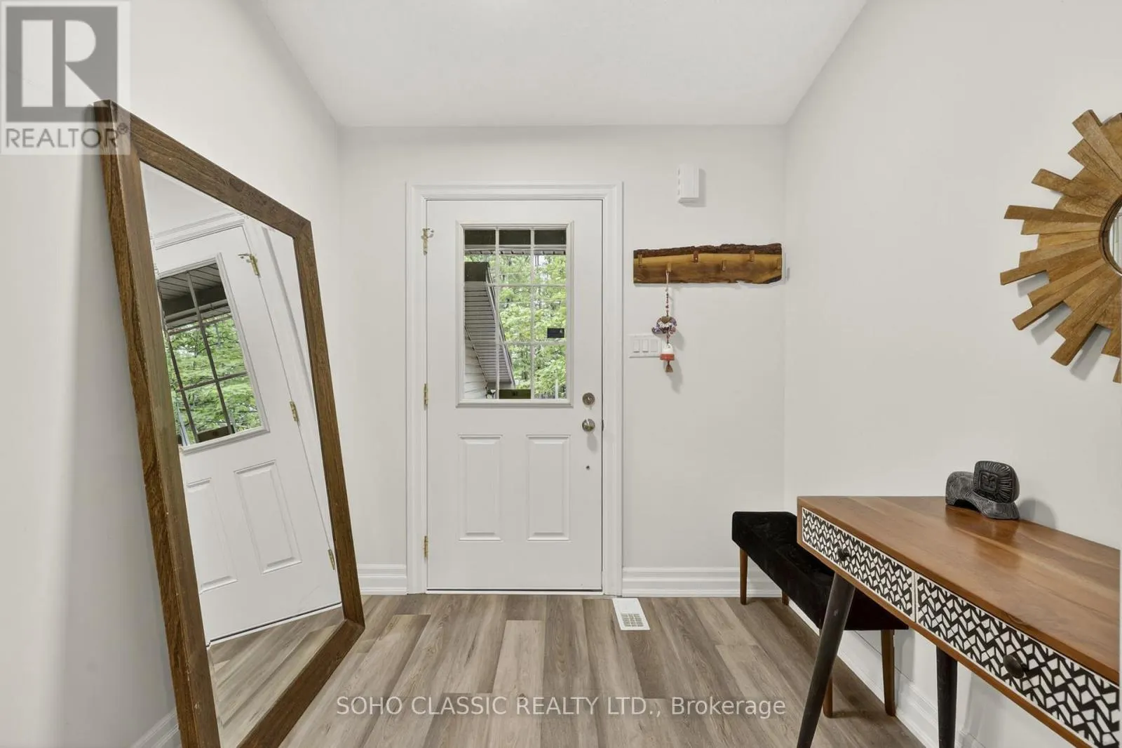 16 ONEIDA AVENUE