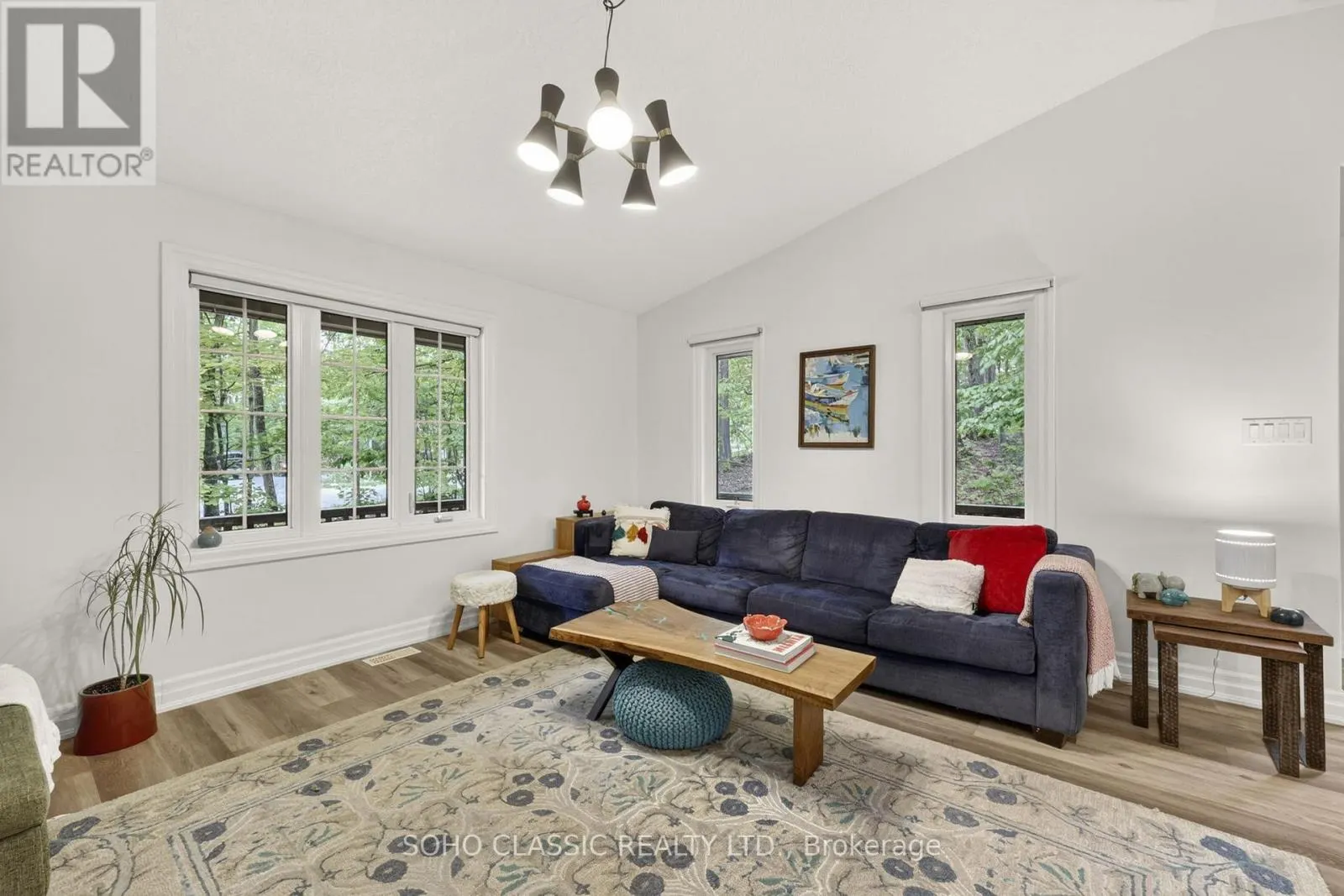 16 ONEIDA AVENUE