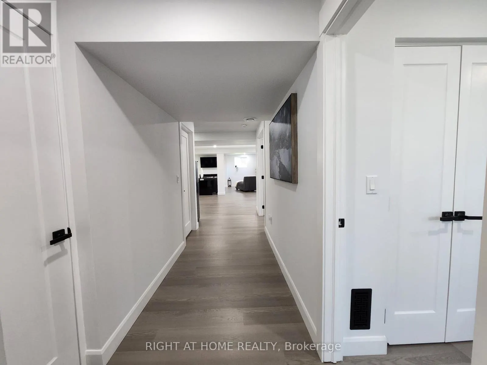 84 DIAMOND VALLEY DRIVE