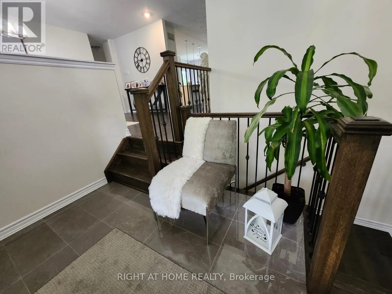 84 DIAMOND VALLEY DRIVE