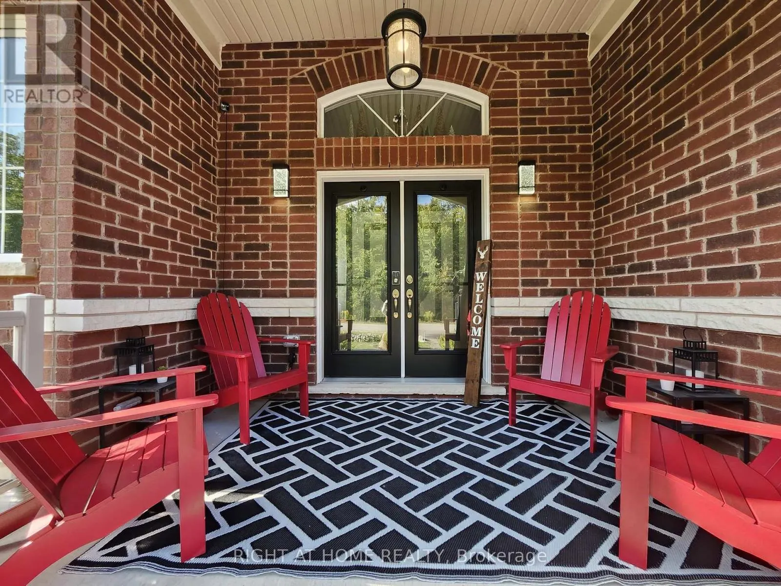 84 DIAMOND VALLEY DRIVE