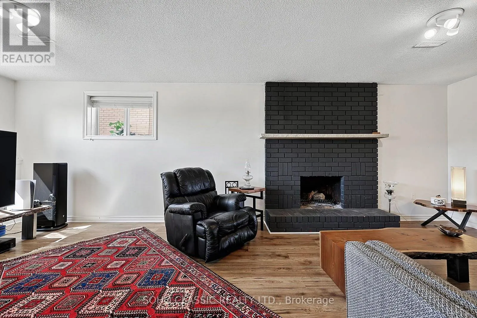 301 LEACOCK DRIVE