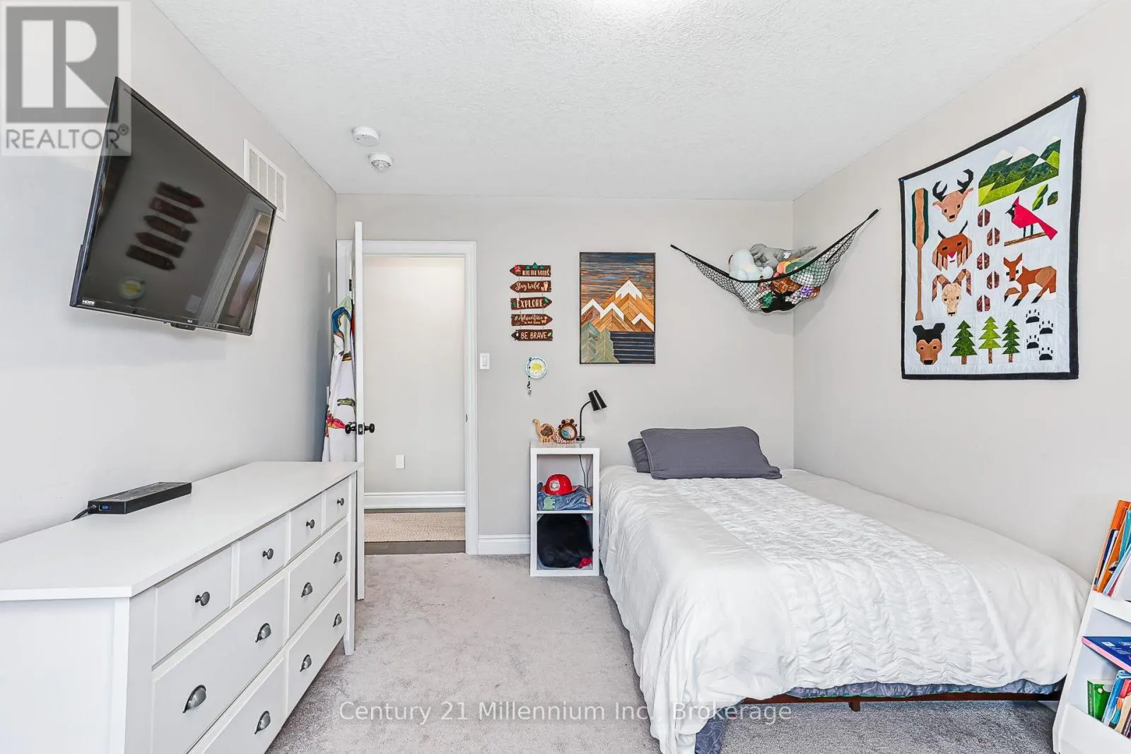 13 GILPIN CRESCENT