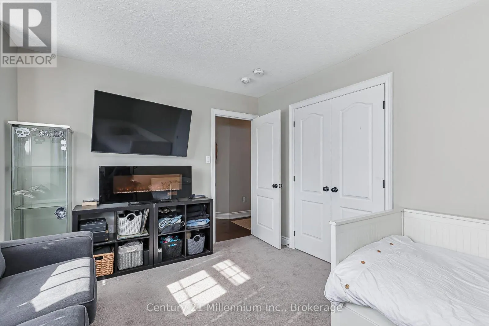 13 GILPIN CRESCENT