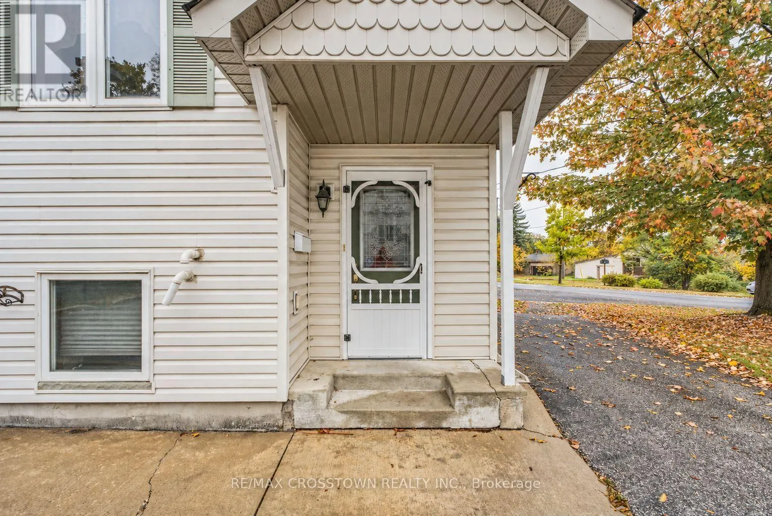 B1 - 440 YONGE STREET