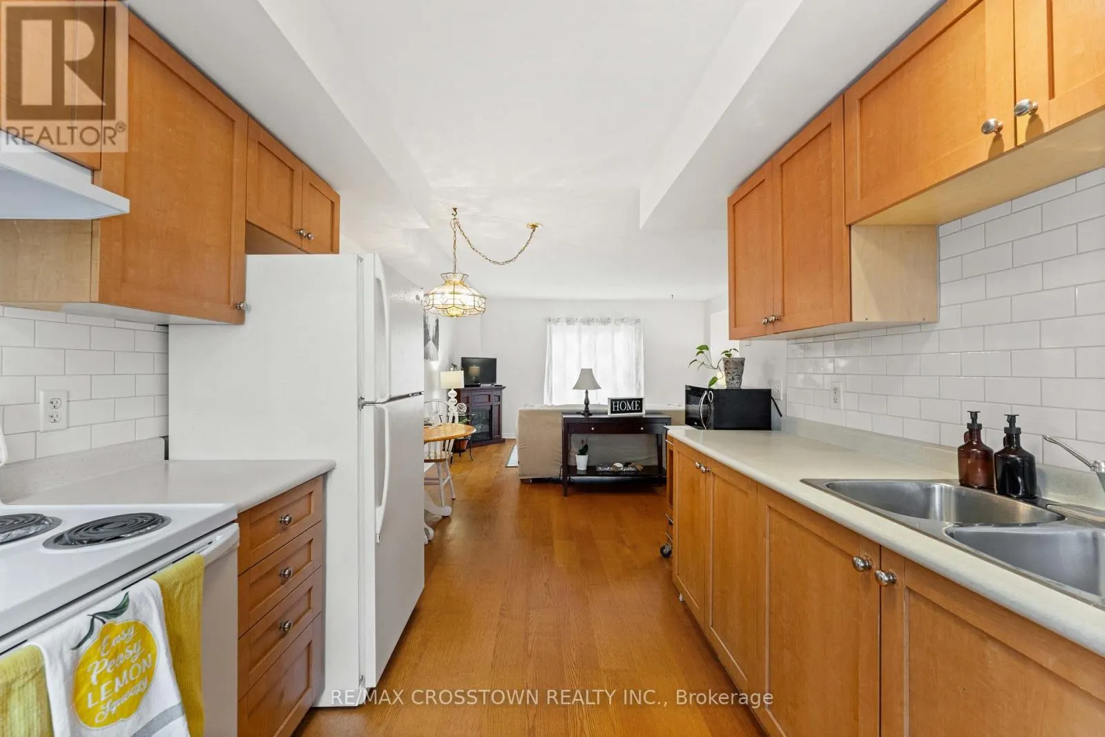 B1 - 440 YONGE STREET