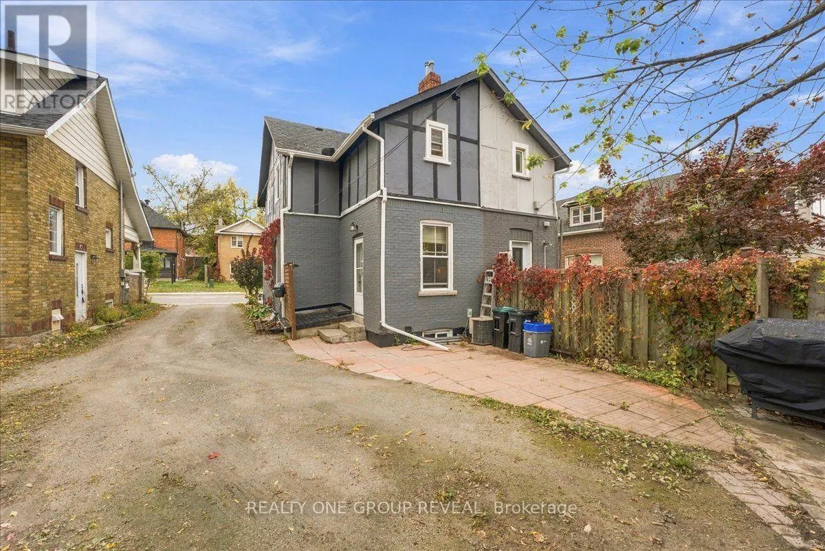 27 ROSS STREET