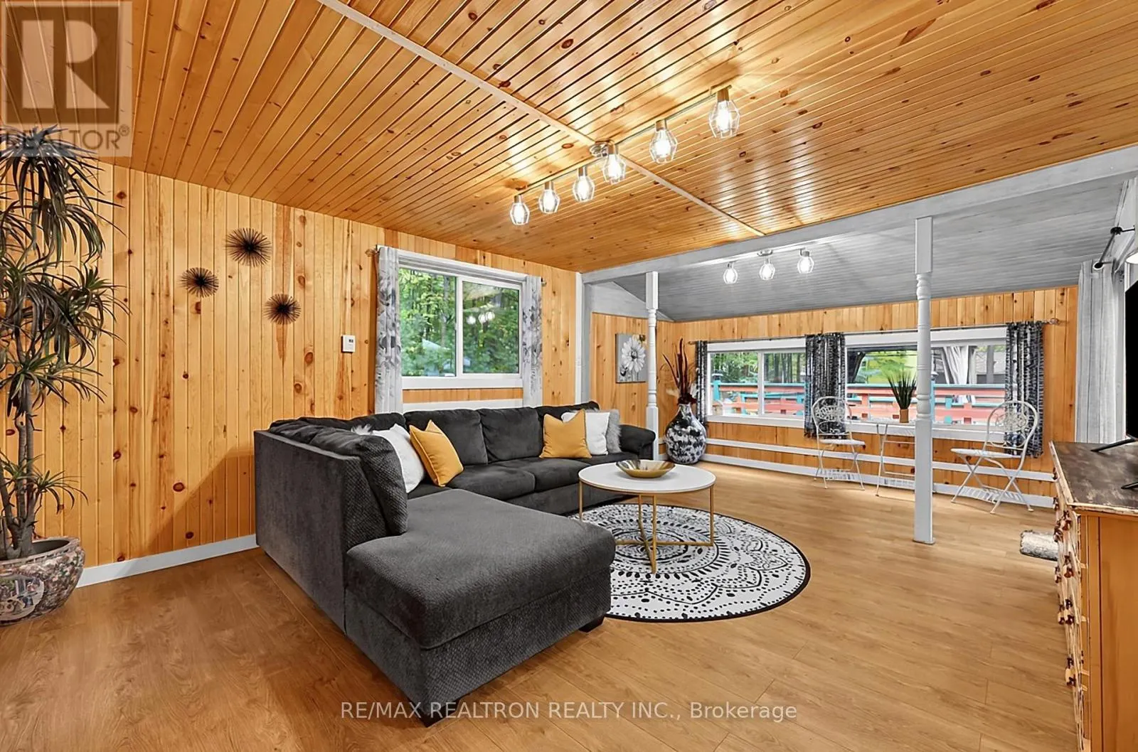 49 WOLFE TRAIL