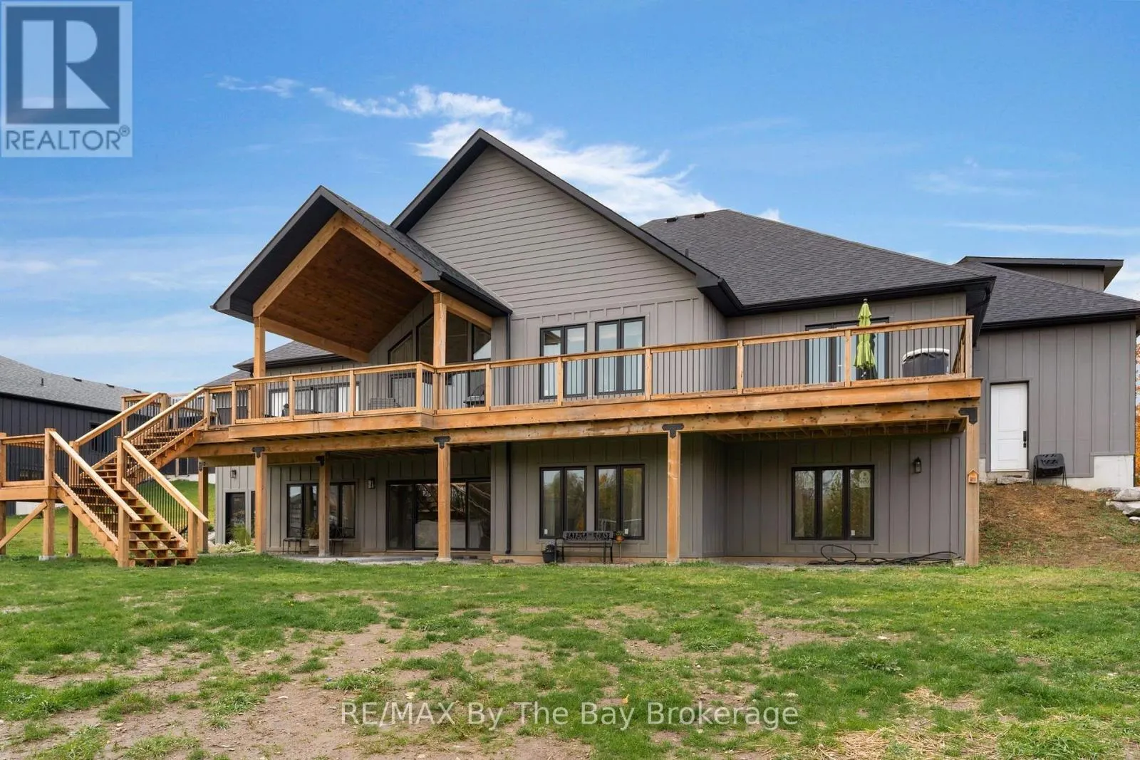 93 MOONSTONE ROAD E