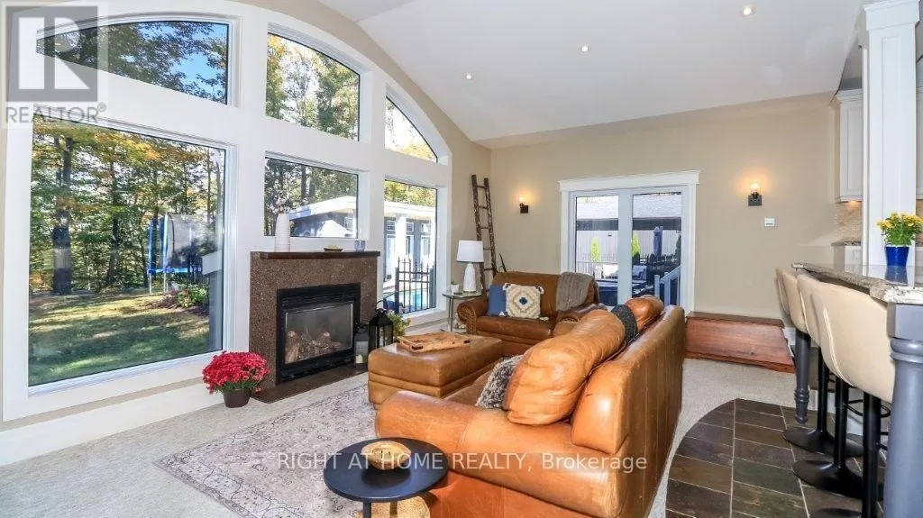 44 HIGHLAND DRIVE