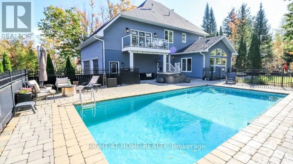 44 HIGHLAND DRIVE