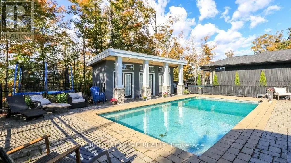 44 HIGHLAND DRIVE