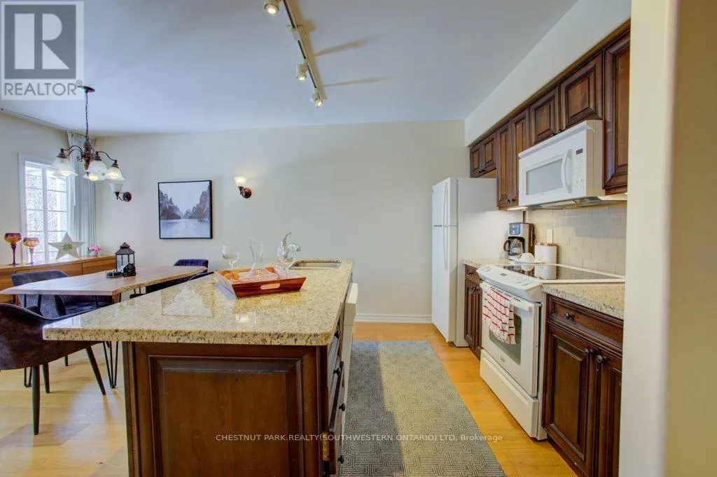 2264 - 90 HIGHLAND DRIVE