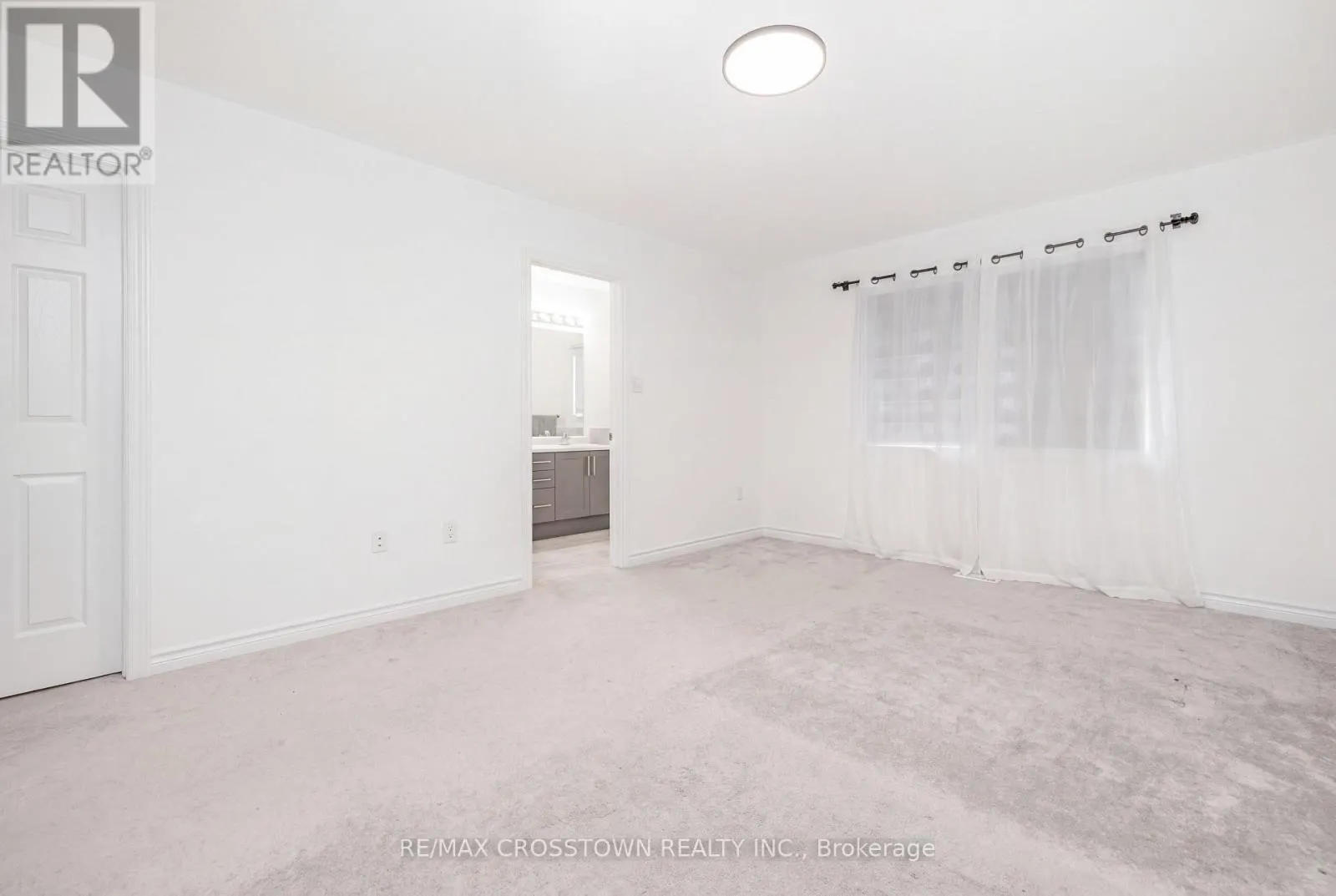 23 ALBANY STREET