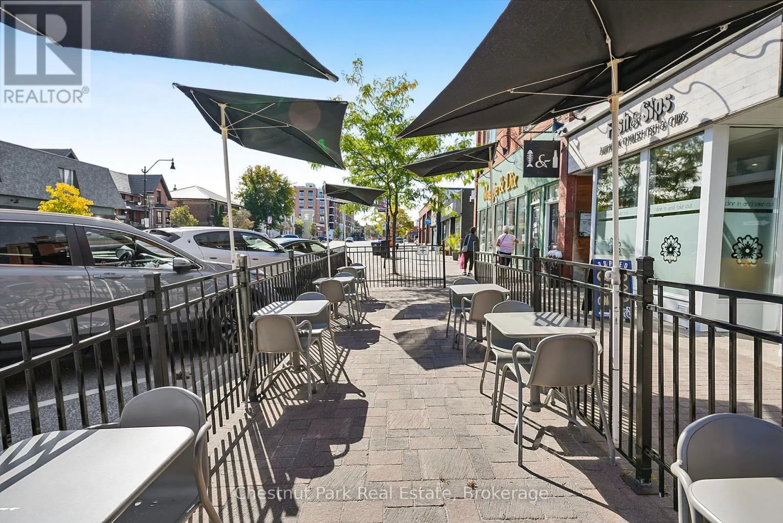 206 HURONTARIO STREET