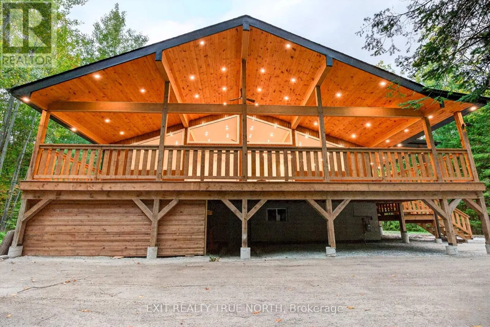 36 PINE NEEDLES DRIVE
