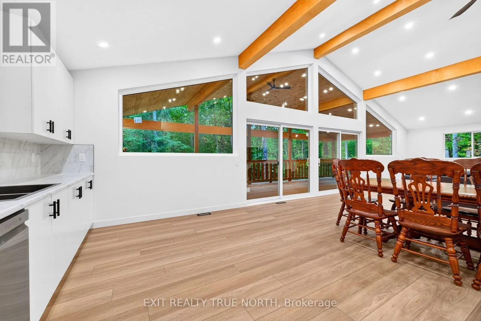 36 PINE NEEDLES DRIVE