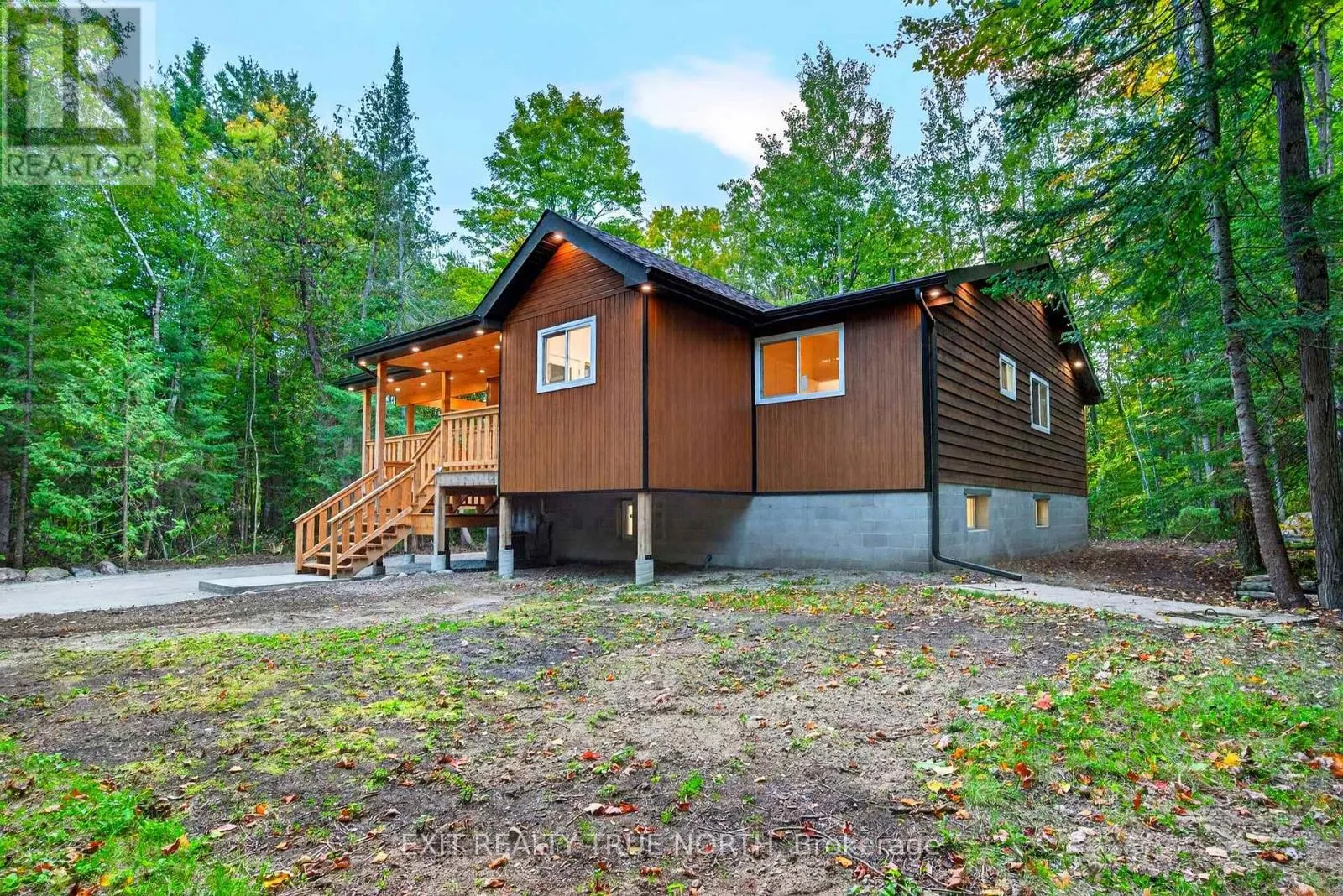 36 PINE NEEDLES DRIVE