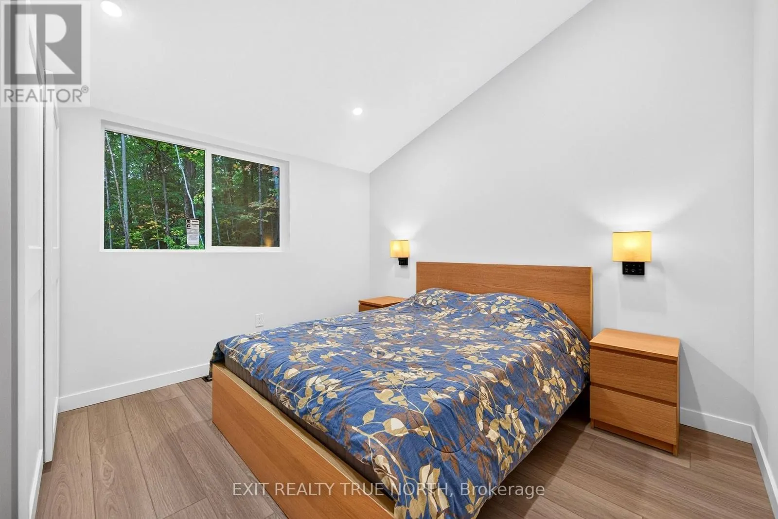 36 PINE NEEDLES DRIVE