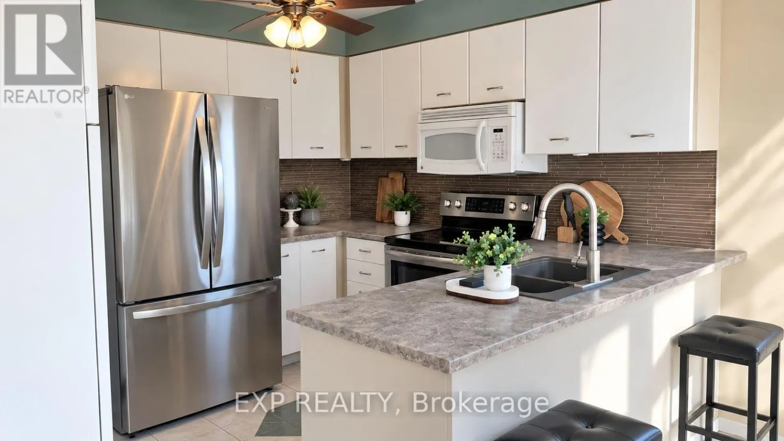 157 LIVINGSTONE STREET W