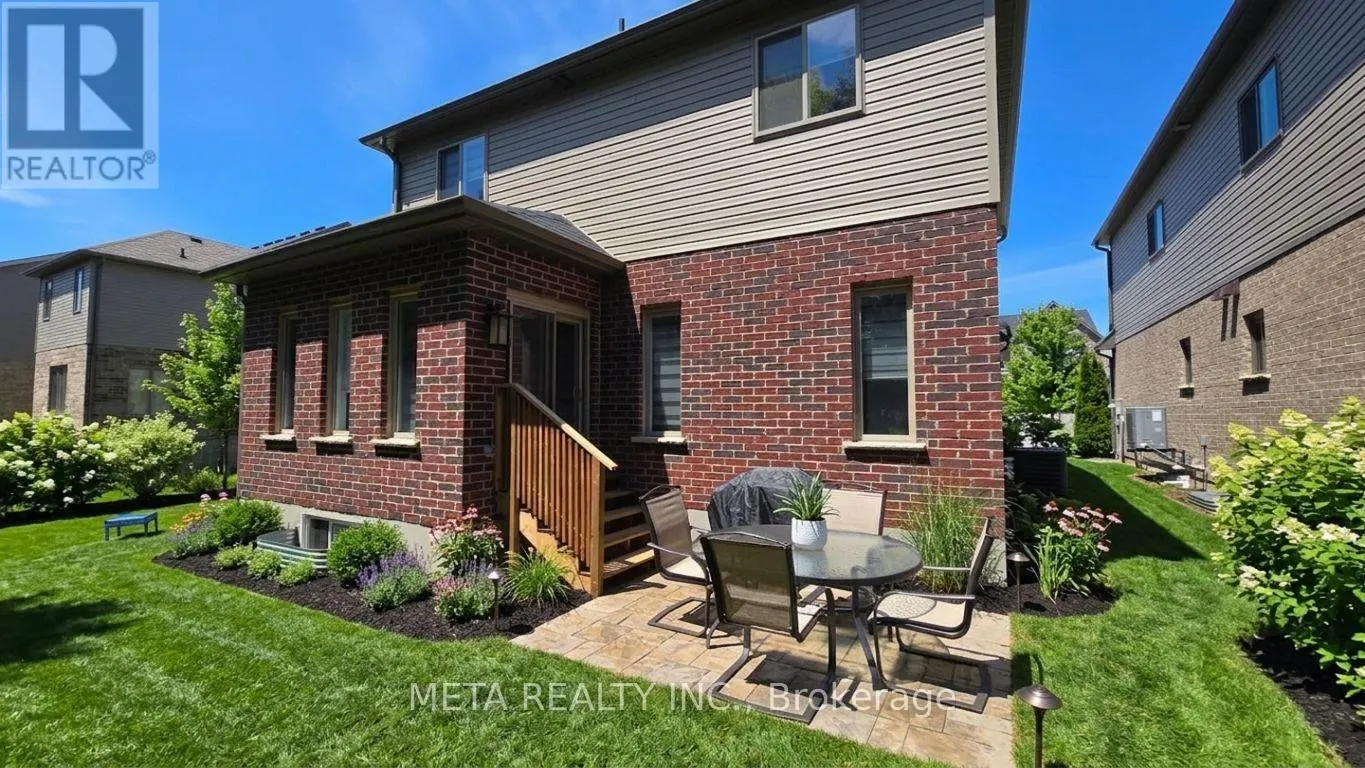 61 MAIDENS CRESCENT
