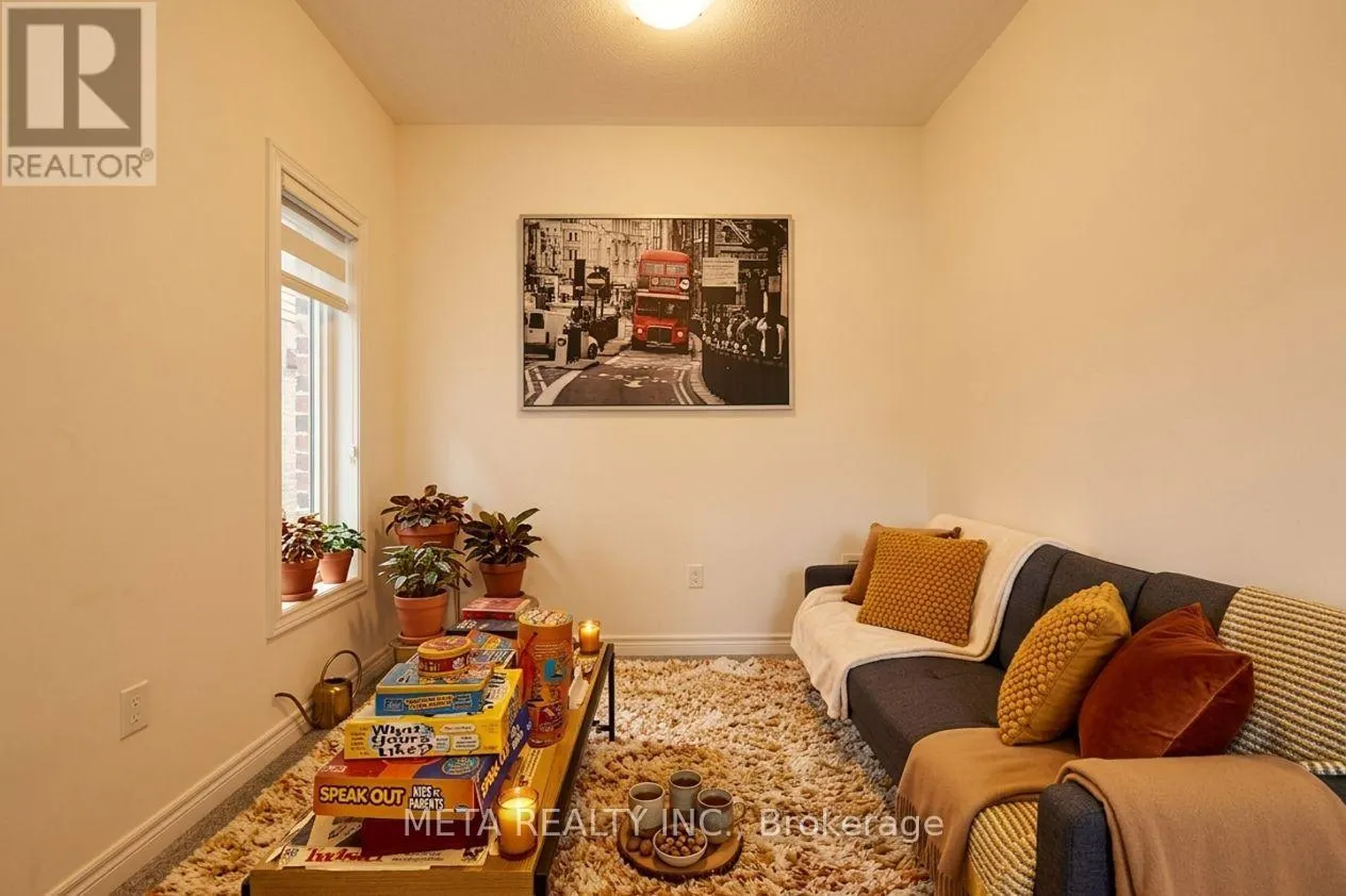 61 MAIDENS CRESCENT