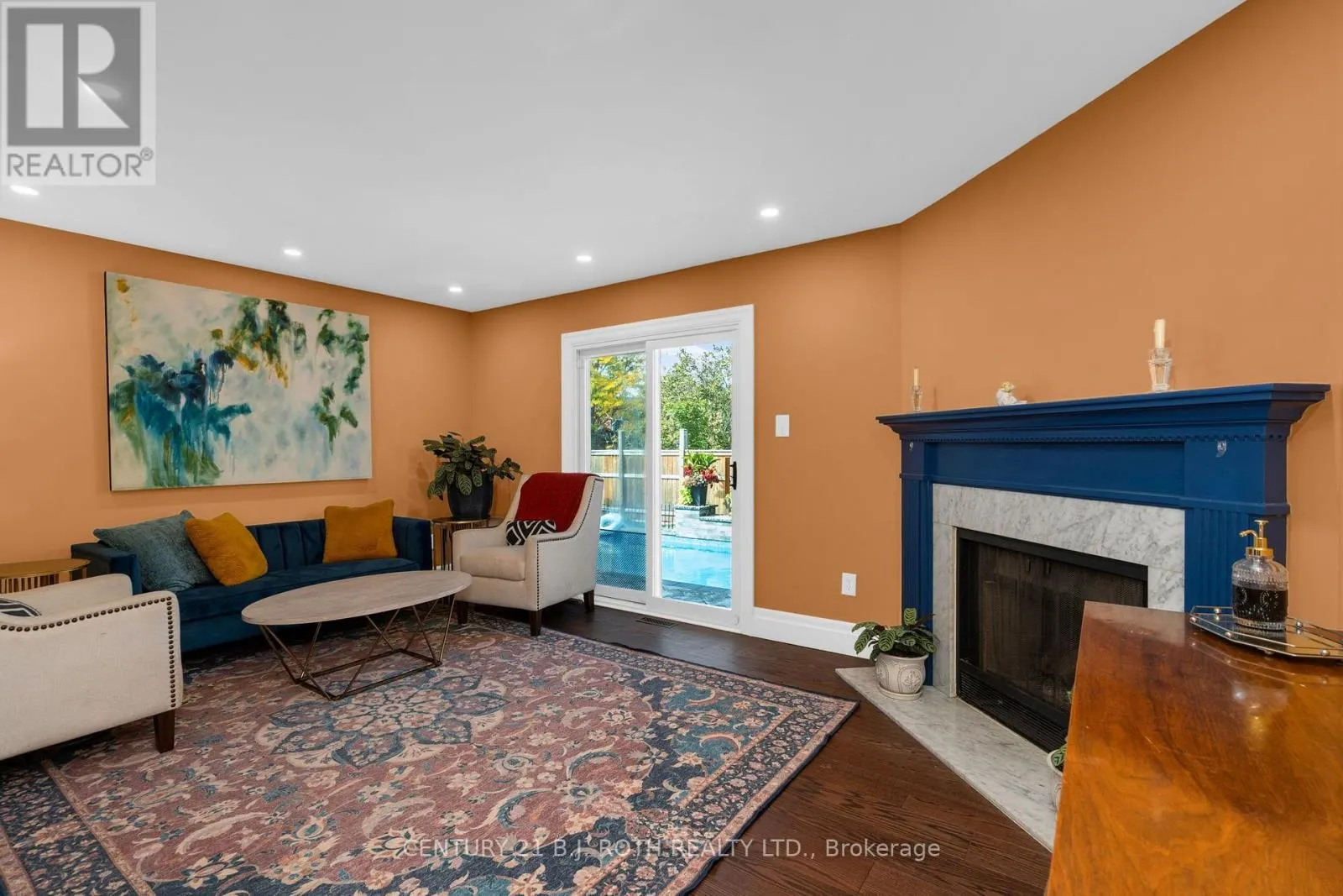 2 BRUSHWOOD CRESCENT