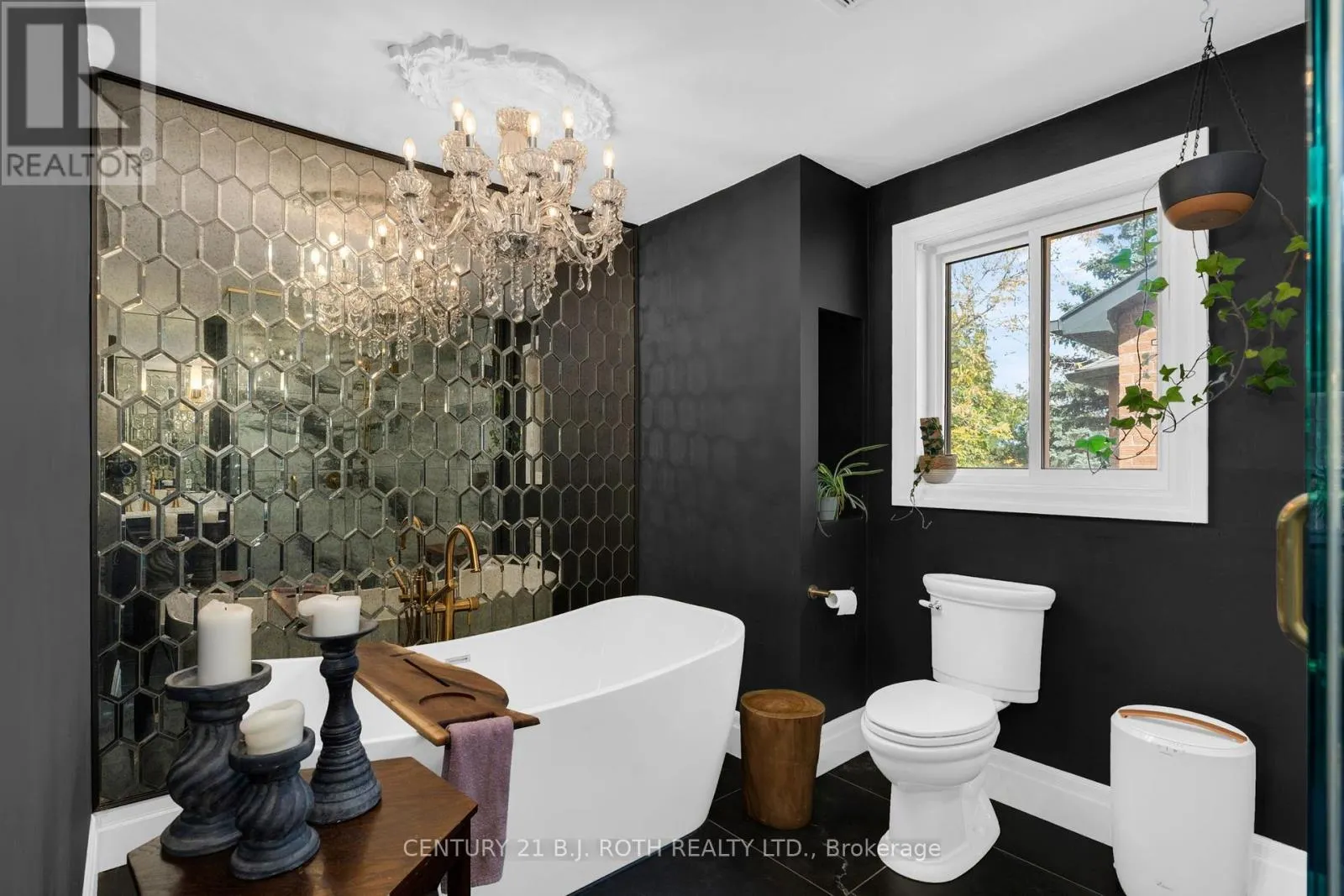2 BRUSHWOOD CRESCENT