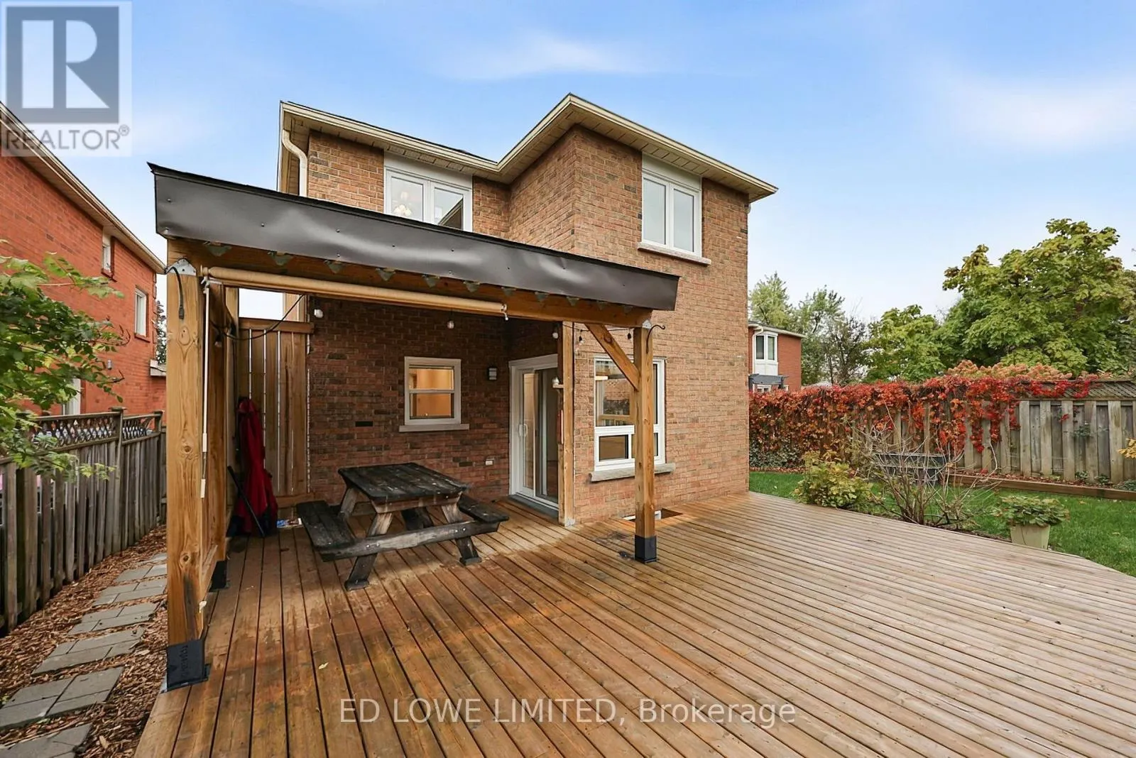 63 WEATHERUP CRESCENT