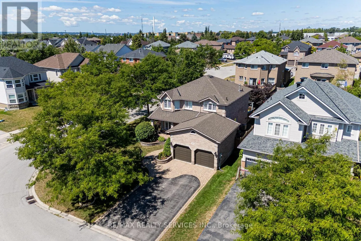 22 SOVEREIGN'S GATE