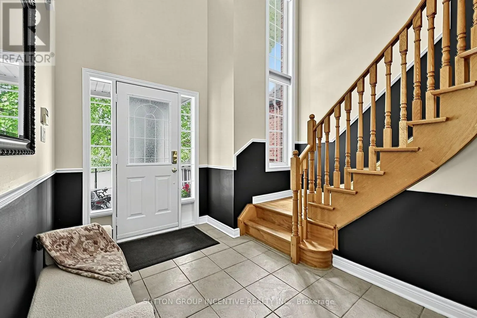 23 PRINCE OF WALES DRIVE