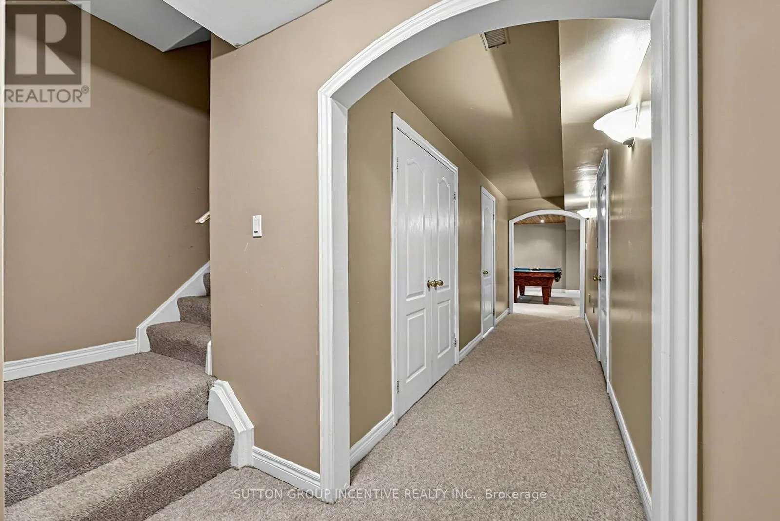 23 PRINCE OF WALES DRIVE