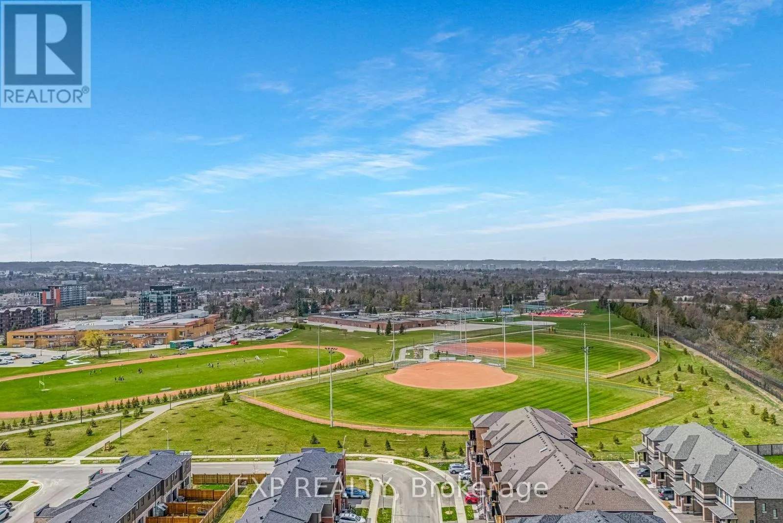 122 TURNBERRY LANE