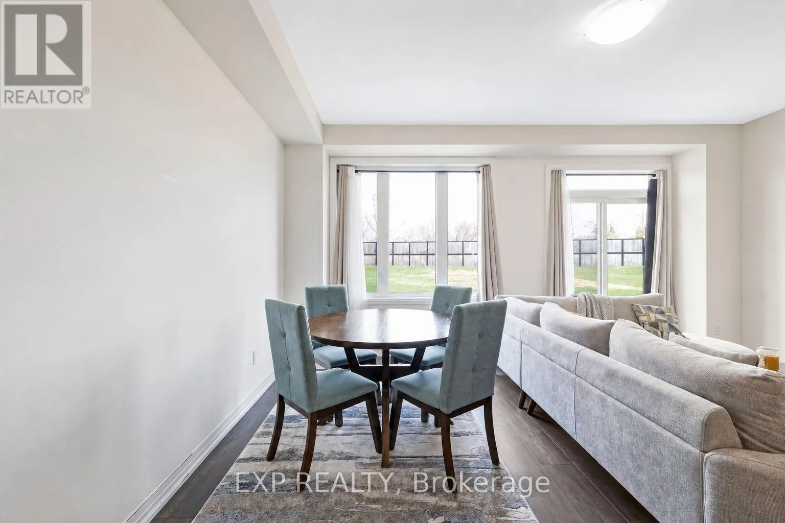 122 TURNBERRY LANE