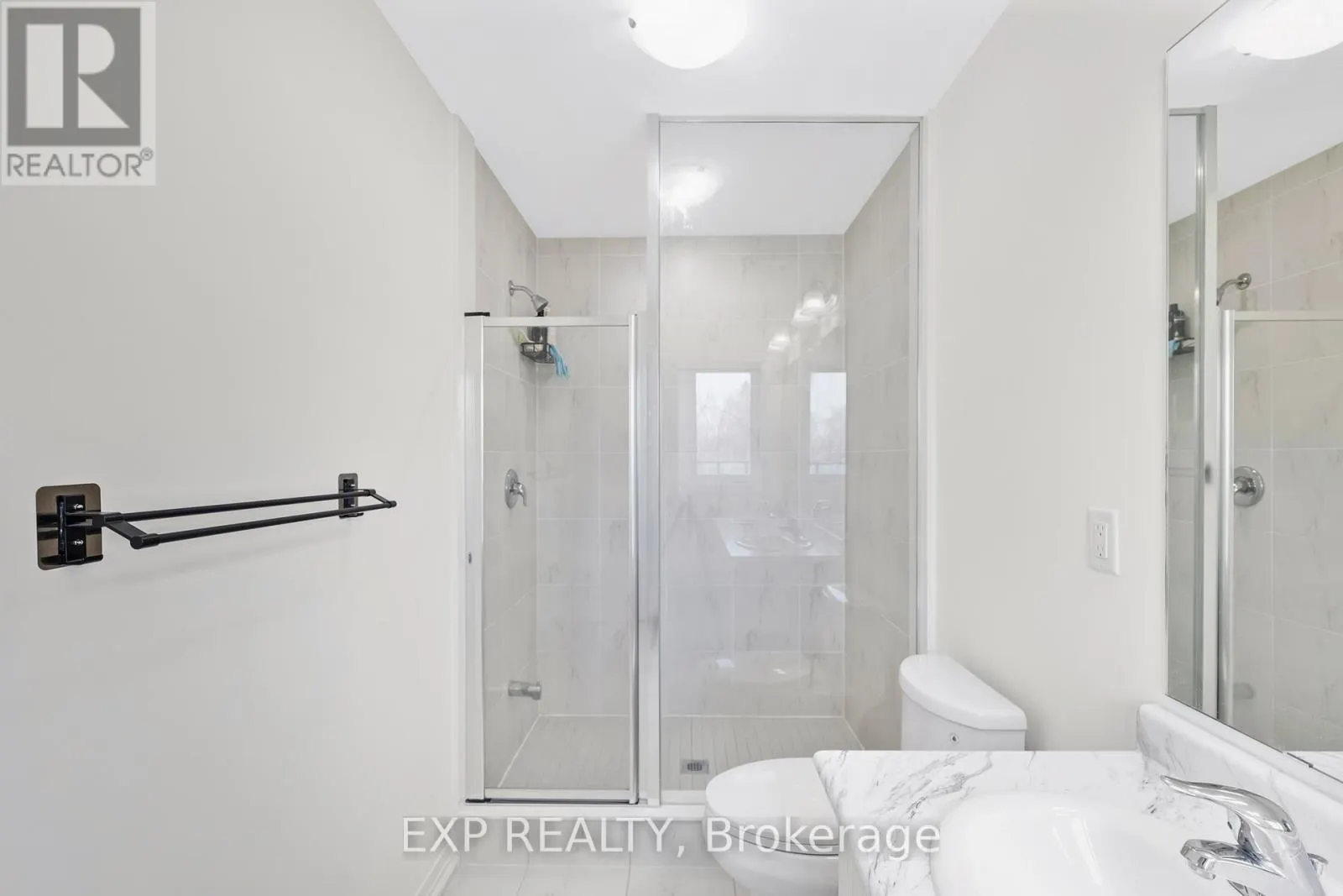 122 TURNBERRY LANE