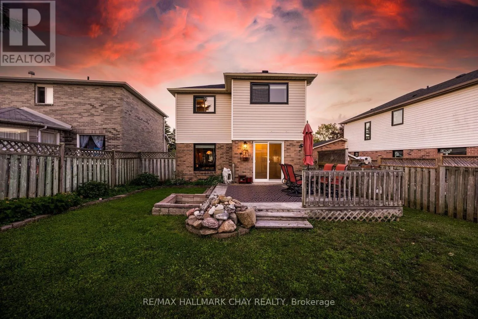 12 GRASETT CRESCENT