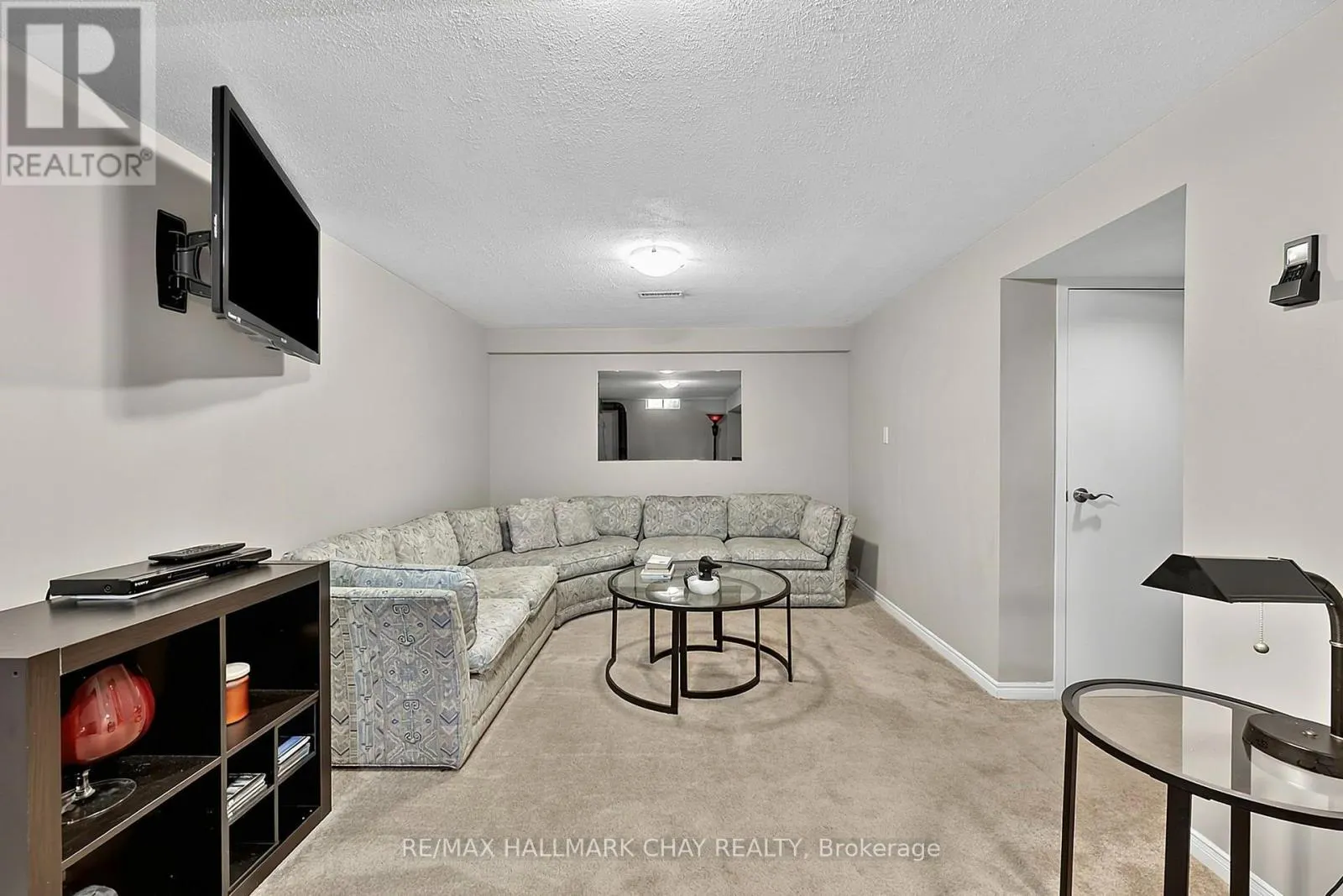 12 GRASETT CRESCENT