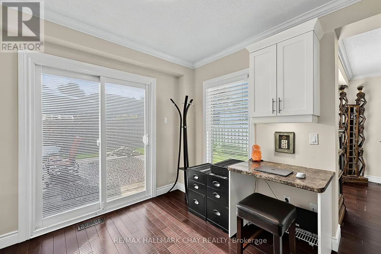 12 GRASETT CRESCENT