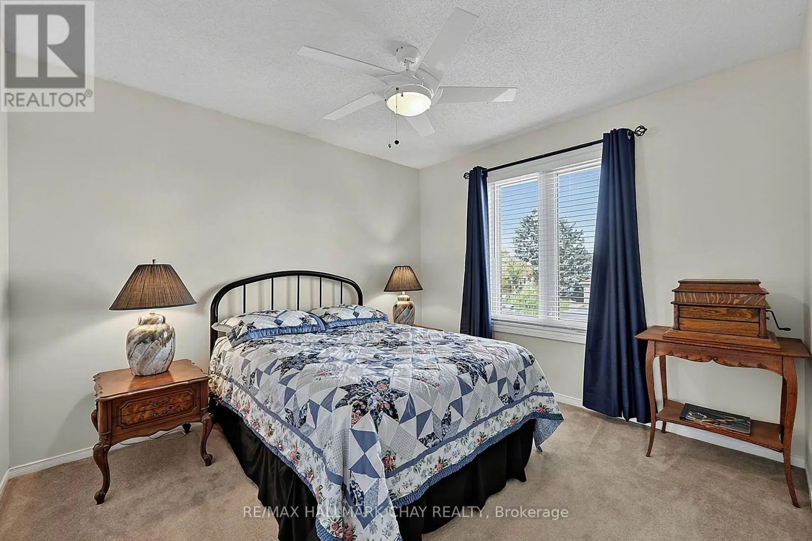 12 GRASETT CRESCENT