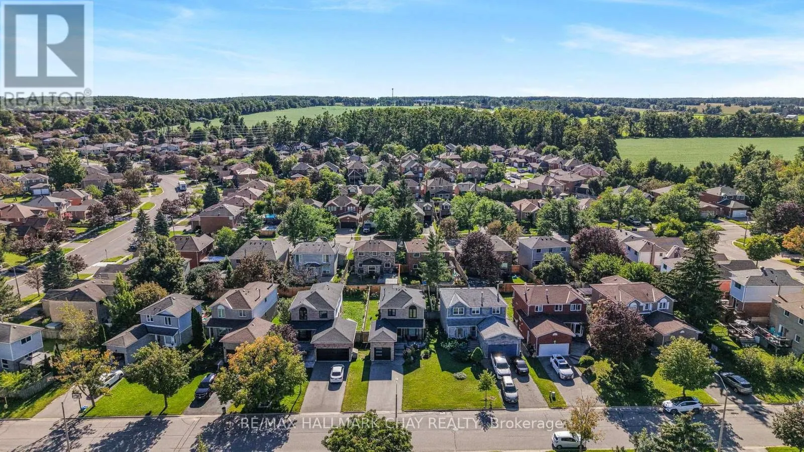 12 GRASETT CRESCENT
