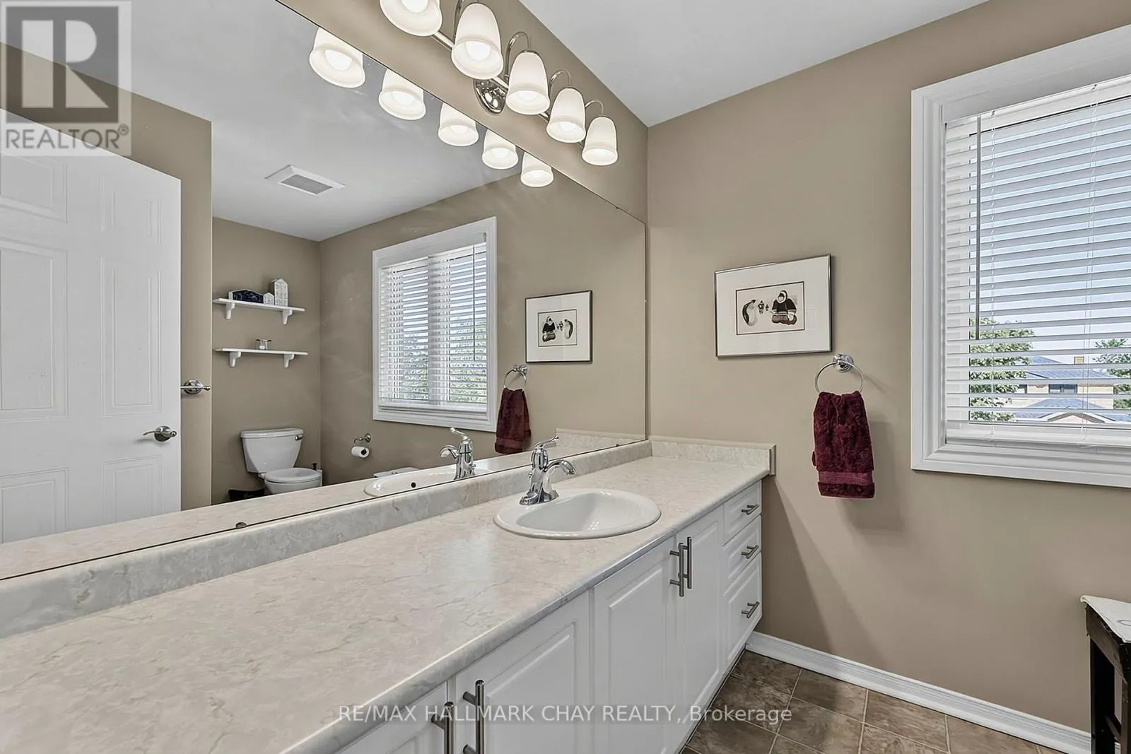 12 GRASETT CRESCENT