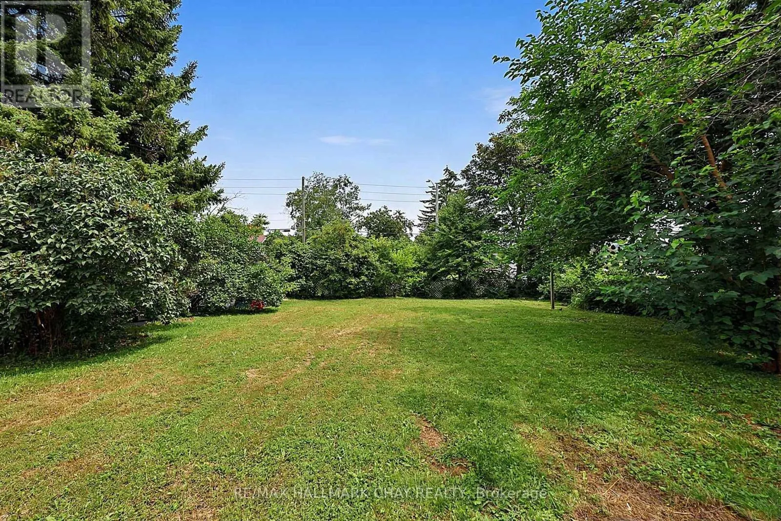 133 DAPHNE CRESCENT