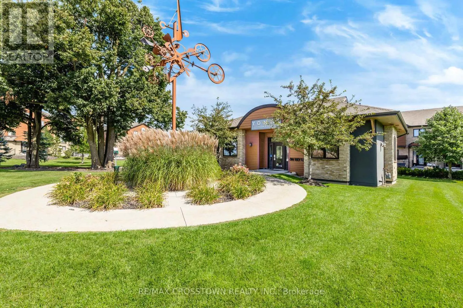 2 - 43 MADELAINE DRIVE