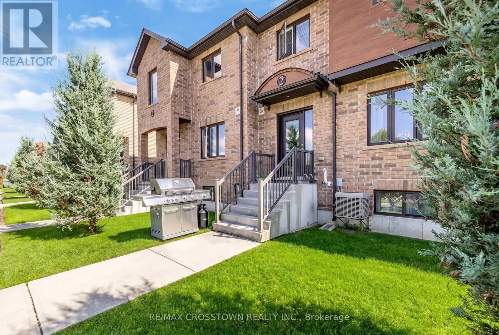 2 - 43 MADELAINE DRIVE