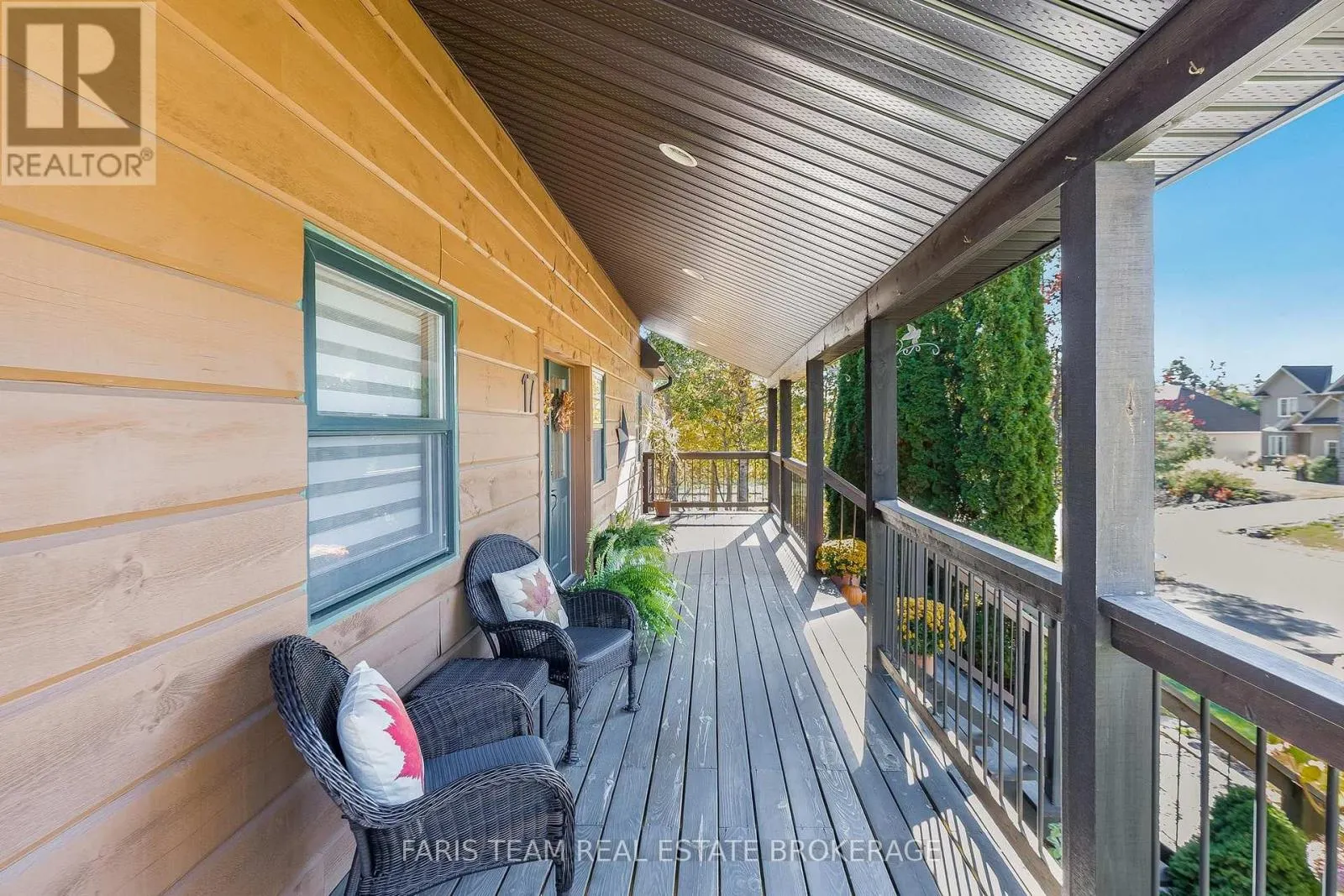 17 BRIDLE PATH