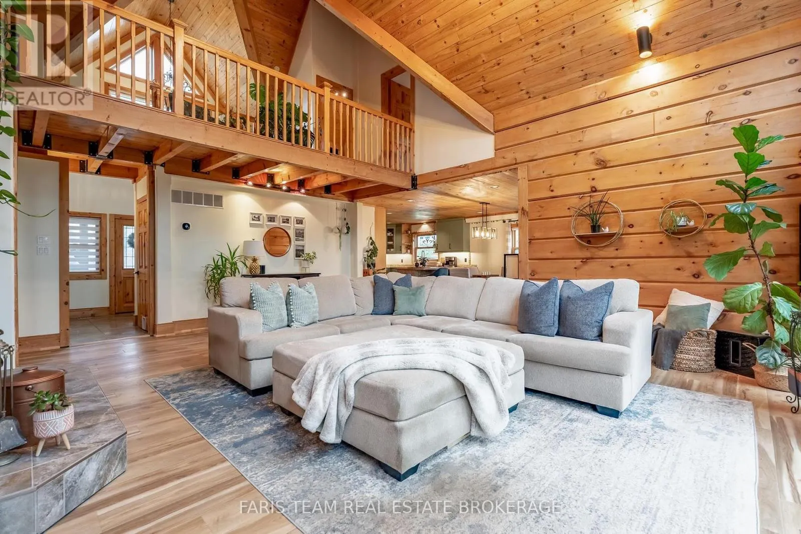 17 BRIDLE PATH