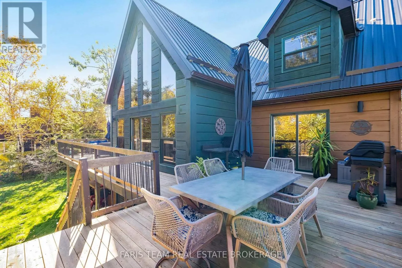 17 BRIDLE PATH